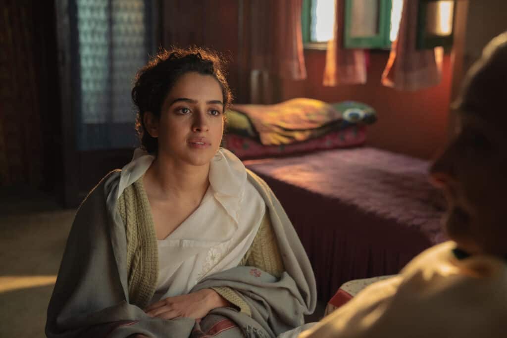 Netflix's 'Pagglait' chronicles widow's struggle to grieve 4