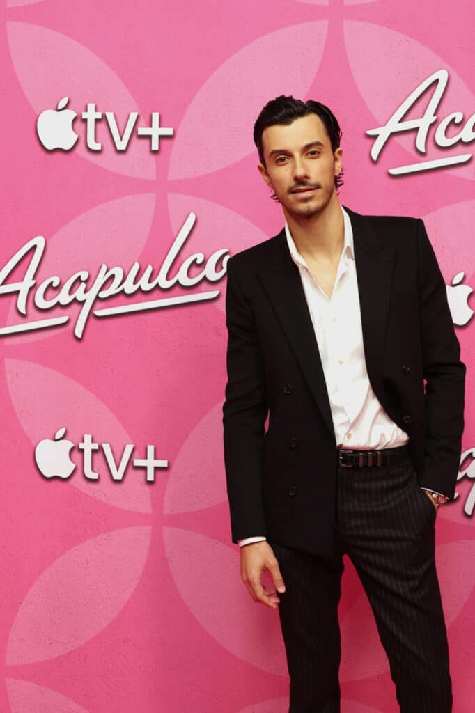 'Acapulco' season 2 premiere hosted by Apple TV+ 5