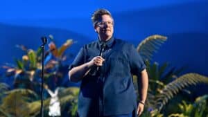 Hannah Gadsby: Something Special review: Delightly charismatic and all-around feel-good special 1